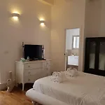 Bed & Breakfast La Residenza Del Reginale 4*